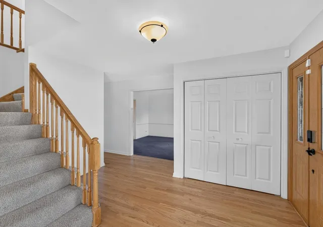 Photo 2 of Single family home for sale at 9s565 S Allison Ct, Willowbrook, IL 60527 | MLS# 12746203 | Listing updated on 2026-09-24