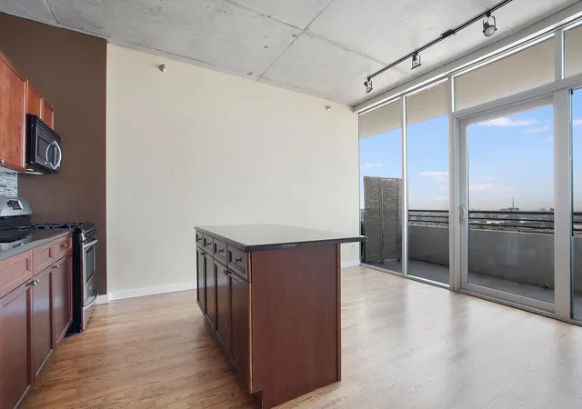 Photo 3 of Condo for sale at 1720 S Michigan Ave #1812, Chicago, IL 60616 | MLS# 12746205 | Listing updated on 2026-09-16