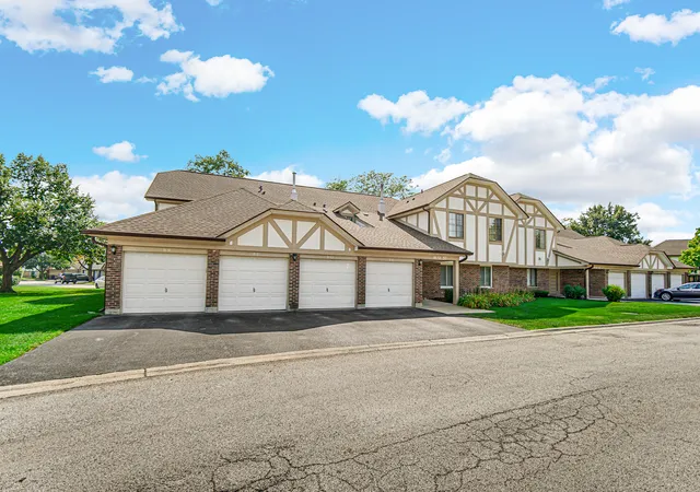 Photo 1 of Condo for sale at 9151 Sutton Ct #93, Orland Park, IL 60462 | MLS# 12746224 | Listing updated on 2026-09-09