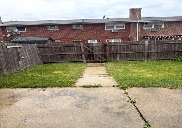Photo 45 of Townhouse for sale at 15w638 Virginia Ln, Elmhurst, IL 60126 | MLS# 12746327 | Listing updated on 2026-09-06