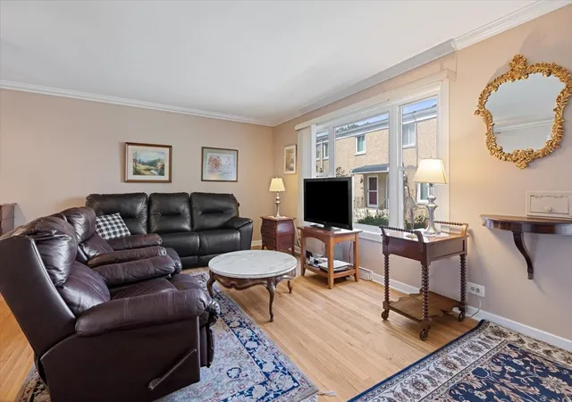 Photo 3 of Townhouse for sale at 4618 N Paulina St, Chicago, IL 60640 | MLS# 12746338 | Listing updated on 2026-09-14