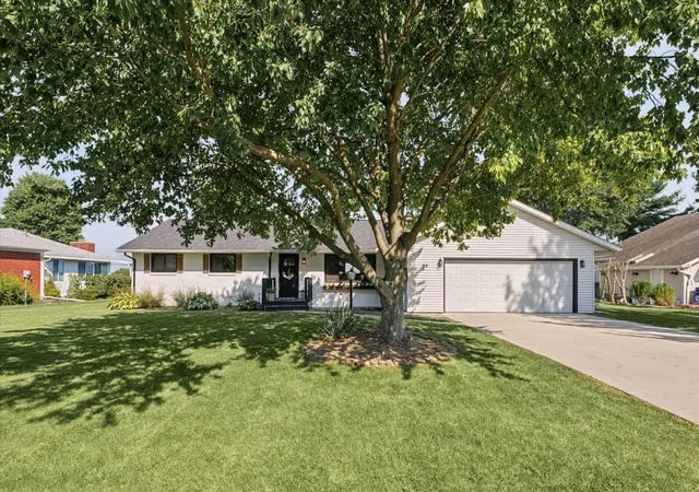 Photo 1 of Single family home for sale at 65 Chestnut Ct, Champaign, IL 61822 | MLS# 12746349 | Listing updated on 2026-09-06