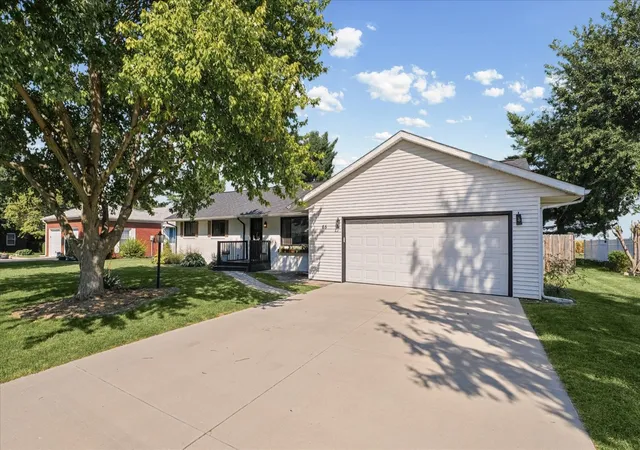 Photo 2 of Single family home for sale at 65 Chestnut Ct, Champaign, IL 61822 | MLS# 12746349 | Listing updated on 2026-09-06