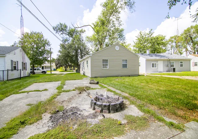 Photo 15 of Single family home for sale at 726 N Webster Cir, Kankakee, IL 60901 | MLS# 12746371 | Listing updated on 2026-09-07