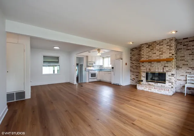 Photo 3 of Single family home for sale at 8223 N Washington St, Niles, IL 60714 | MLS# 12746378 | Listing updated on 2026-10-22