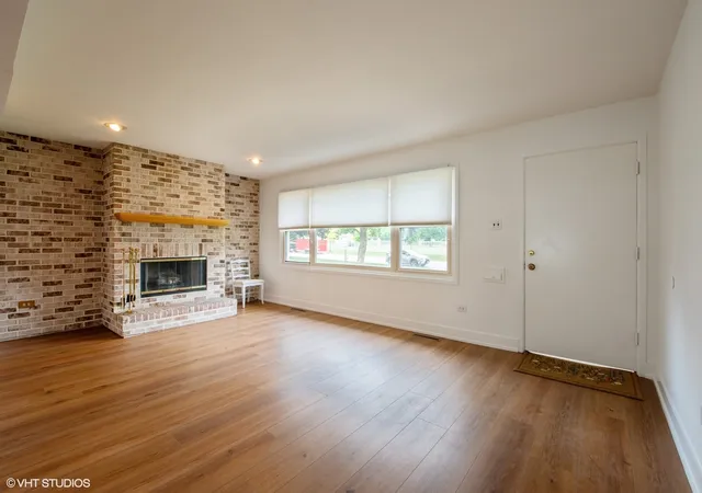 Photo 4 of Single family home for sale at 8223 N Washington St, Niles, IL 60714 | MLS# 12746378 | Listing updated on 2026-10-22