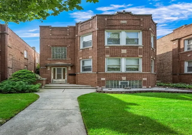 Multi family home for sale at 4984 N Major Ave, Chicago, IL 60630 | MLS# 12746405