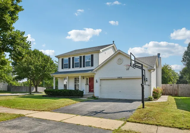 Photo 2 of Single family home for sale at 1931 Crossing Ct, Naperville, IL 60540 | MLS# 12746501 | Listing updated on 2026-09-23