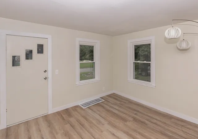 Photo 3 of Single family home for sale at 5320 33rd Avenue, Moline, IL 61265 | MLS# 12746547 | Listing updated on 2026-09-19