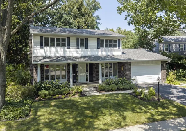 Photo 1 of Single family home for sale at 1514 Chapel Ct, Northbrook, IL 60062 | MLS# 12746594 | Listing updated on 2026-09-29