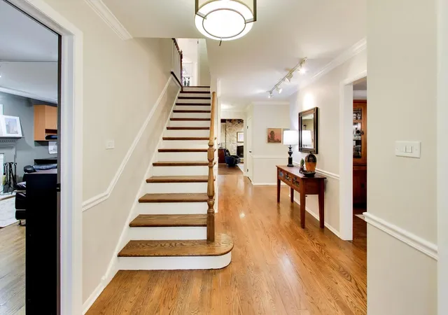Photo 3 of Single family home for sale at 1514 Chapel Ct, Northbrook, IL 60062 | MLS# 12746594 | Listing updated on 2026-09-29
