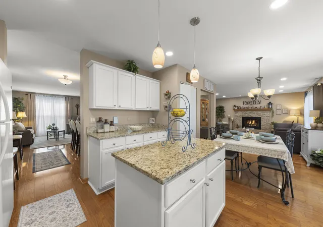 Photo 4 of Single family home for sale at 1918 Westmore Grv Dr, Plainfield, IL 60586 | MLS# 12746599 | Listing updated on 2026-10-29