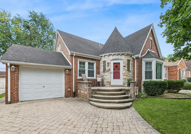 Single family home for sale at 9815 S Millard Ave, Evergreen Park, IL 60805 | MLS# 12746615