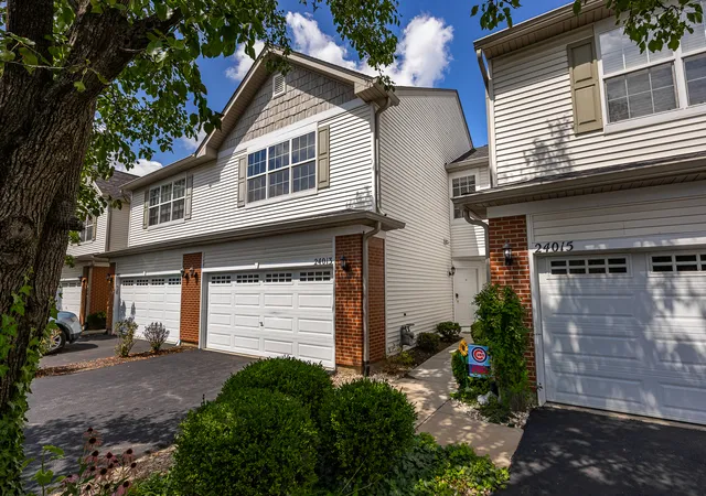 Photo 3 of Condo for sale at 24013 W Walnut Cir, Plainfield, IL 60585 | MLS# 12746632 | Listing updated on 2026-09-10