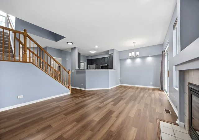 Listing Photo 5 - Condo for sale in building located at 24013 W Walnut Cir, Plainfield, IL 60585