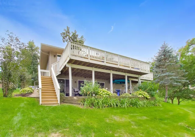 Photo 3 of Sale Pending at 1929 Baintree Rd, Lake Summerset, IL 61019 | MLS# 12746640 | Listing updated on 2026-10-02