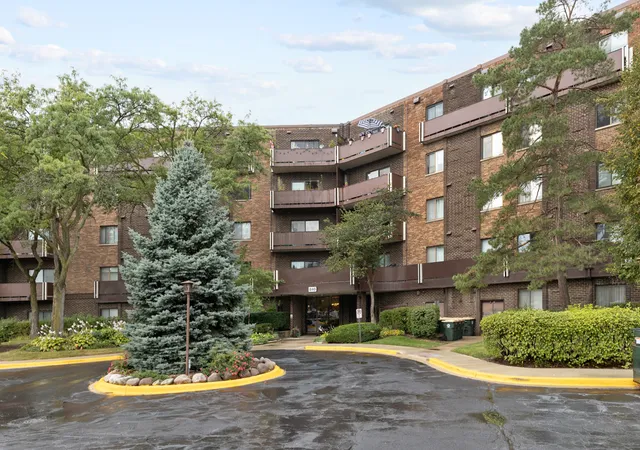Condo for sale at 840 Wellington Ave #303, Elk Grove Village, IL 60007 | MLS# 12746657 | Listing updated on 2026-09-21