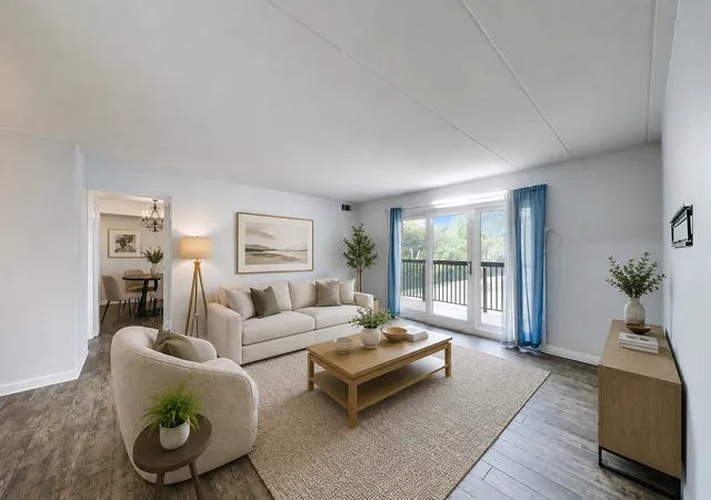 Listing Photo 2 - Condo for sale in building located at 6443 Clarendon Hls Rd, Willowbrook, IL 60527 - Unit #301C