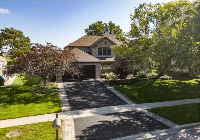 Photo 1 of Single family home for sale at 360 Ambria Dr, Mundelein, IL 60060 | MLS# 12746678 | Listing updated on 2026-09-30