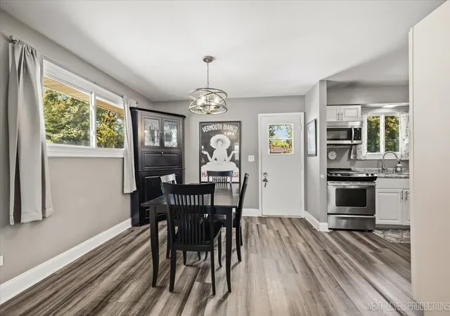 Photo 4 of Single family home for sale at 1612 Forrest Blvd, St. Charles, IL 60174 | MLS# 12746682 | Listing updated on 2026-09-22