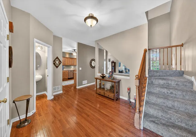 Photo 3 of Townhouse for sale at 710 Juniper Ln, Lake In The Hills, IL 60156 | MLS# 12746699 | Listing updated on 2026-10-05