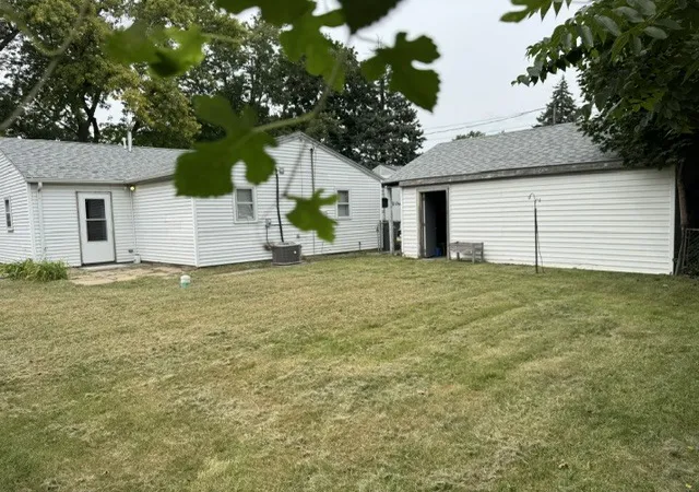 Photo 3 of Single family home for sale at 302 Notre Dame Ave, Joliet, IL 60436 | MLS# 12746714 | Listing updated on 2026-09-20