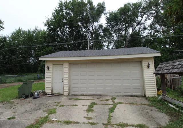 Photo 3 of Single family home for sale at 37294 N Grandwood Dr, Gurnee, IL 60031 | MLS# 12746728 | Listing updated on 2026-09-21