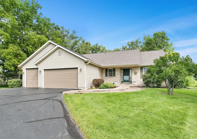 Photo 1 of Single family home for sale at 10296 E Kyte Rd, Rochelle, IL 61068 | MLS# 12746753 | Listing updated on 2026-09-08