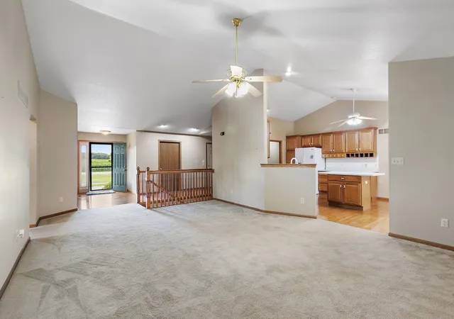 Photo 4 of Single family home for sale at 10296 E Kyte Rd, Rochelle, IL 61068 | MLS# 12746753 | Listing updated on 2026-09-08