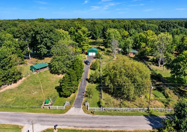 Photo 1 of Single family home for sale at 5378 E Houston Rd, Woodlawn, IL 62898 | MLS# 12746760 | Listing updated on 2026-10-11
