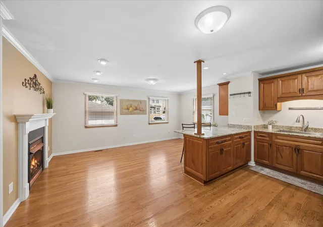 Photo 3 of Townhouse for sale at 723 S La Grange Rd, La Grange, IL 60525 | MLS# 12746766 | Listing updated on 2026-09-12