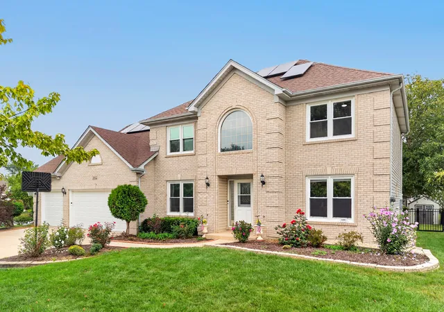 Single family home for sale at 1254 Rosegate Ct, Aurora, IL 60504 | MLS# 12746775