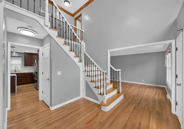 Photo 3 of Single family home for sale at 1254 Rosegate Ct, Aurora, IL 60504 | MLS# 12746775 | Listing updated on 2026-09-26