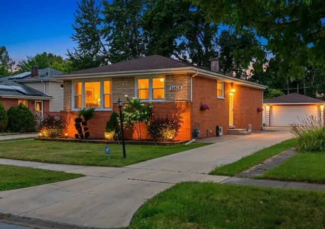 Photo 2 of Single family home for sale at 14828 Saint Louis Ave, Midlothian, IL 60445 | MLS# 12746782 | Listing updated on 2026-09-23