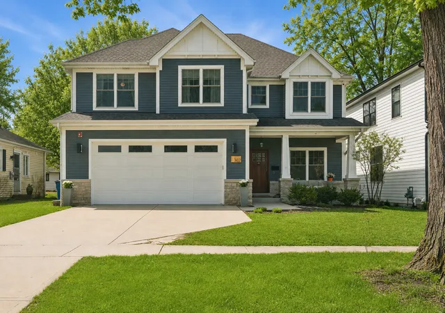 Photo 1 of Sale Pending at 302 N Elm St, Mount Prospect, IL 60056 | MLS# 12746829 | Listing updated on 2026-10-08