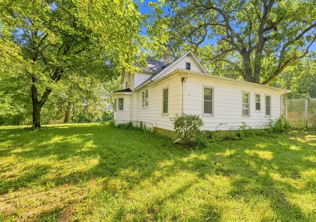Photo 1 of Single family home for sale at 39132 N Mound Ave, Spring Grove, IL 60081 | MLS# 12746839 | Listing updated on 2026-09-19