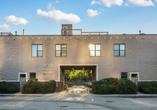 Condo for sale at 400 N Racine Ave #105, Chicago, IL 60642 | MLS# 12746841