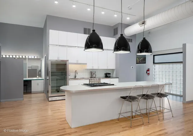 Photo 3 of Condo for sale at 400 N Racine Ave #105, Chicago, IL 60642 | MLS# 12746841 | Listing updated on 2026-10-06