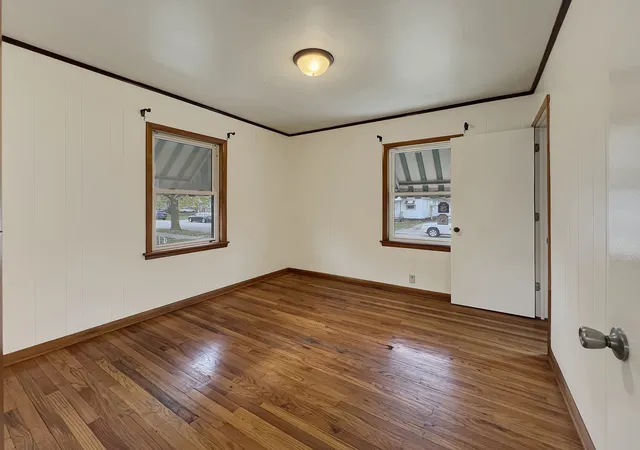 Photo 3 of Single family home for sale at 435 Greenbay Ave, Calumet City, IL 60409 | MLS# 12746860 | Listing updated on 2026-09-08