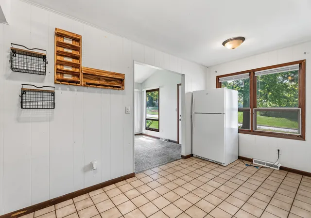 Photo 3 of Single family home for sale at 106 Thornton St, Lockport, IL 60441 | MLS# 12746861 | Listing updated on 2026-09-13