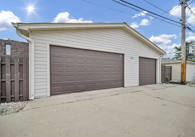 Photo 28 of Single family home for sale at 4304 N Overhill Ave, Norridge, IL 60706 | MLS# 12746865 | Listing updated on 2026-09-14