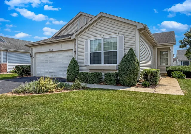 Photo 1 of Single family home for sale at 21311 Prince Lake Dr, Crest Hill, IL 60403 | MLS# 12746878 | Listing updated on 2026-09-09