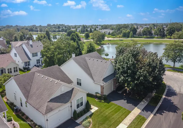 Photo 3 of Single family home for sale at 21311 Prince Lake Dr, Crest Hill, IL 60403 | MLS# 12746878 | Listing updated on 2026-09-09