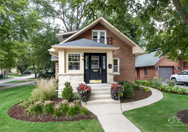 Photo 1 of Single family home for sale at 5 N Huffman St, Naperville, IL 60540 | MLS# 12746920 | Listing updated on 2026-09-18