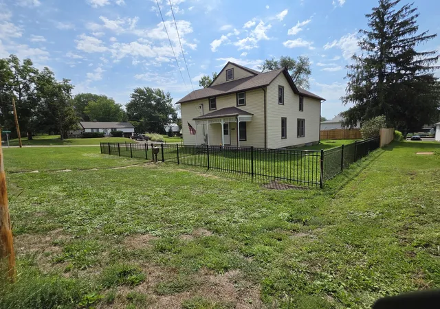 Photo 4 of Sale Pending at 803 Monroe St, Oregon, IL 61061 | MLS# 12746921 | Listing updated on 2026-09-04
