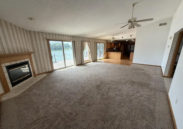 Photo 3 of Single family home for sale at 29 Shoreline Dr, Mansfield, IL 61854 | MLS# 12746933 | Listing updated on 2026-09-06