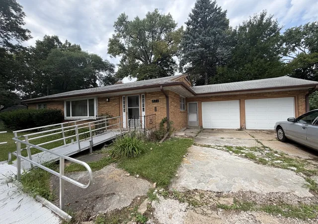 Photo 4 of Sale Pending at 931 Hawthorne Ave, Rockford, IL 61108 | MLS# 12746943 | Listing updated on 2026-09-04