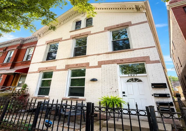 Condo for sale at 1427 W Superior St #2F, Chicago, IL 60642 | MLS# 12746948