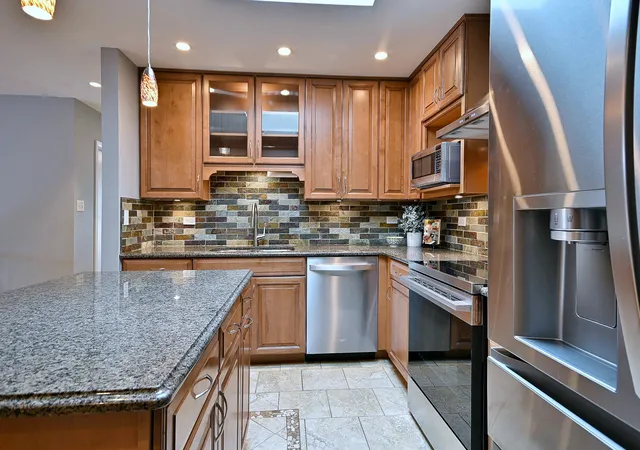 Photo 3 of Single family home for sale at 712 67th Street, Darien, IL 60561 | MLS# 12746957 | Listing updated on 2026-09-26