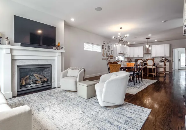 Photo 3 of Single family home for sale at 5041 N Normandy Ave, Chicago, IL 60656 | MLS# 12746970 | Listing updated on 2026-09-29